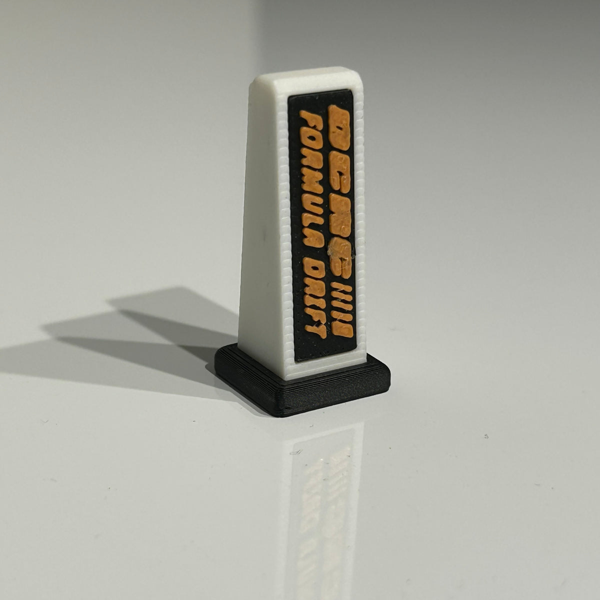 Clipping Point or Starting Gate Cones 1/24 Scale (set of 8)