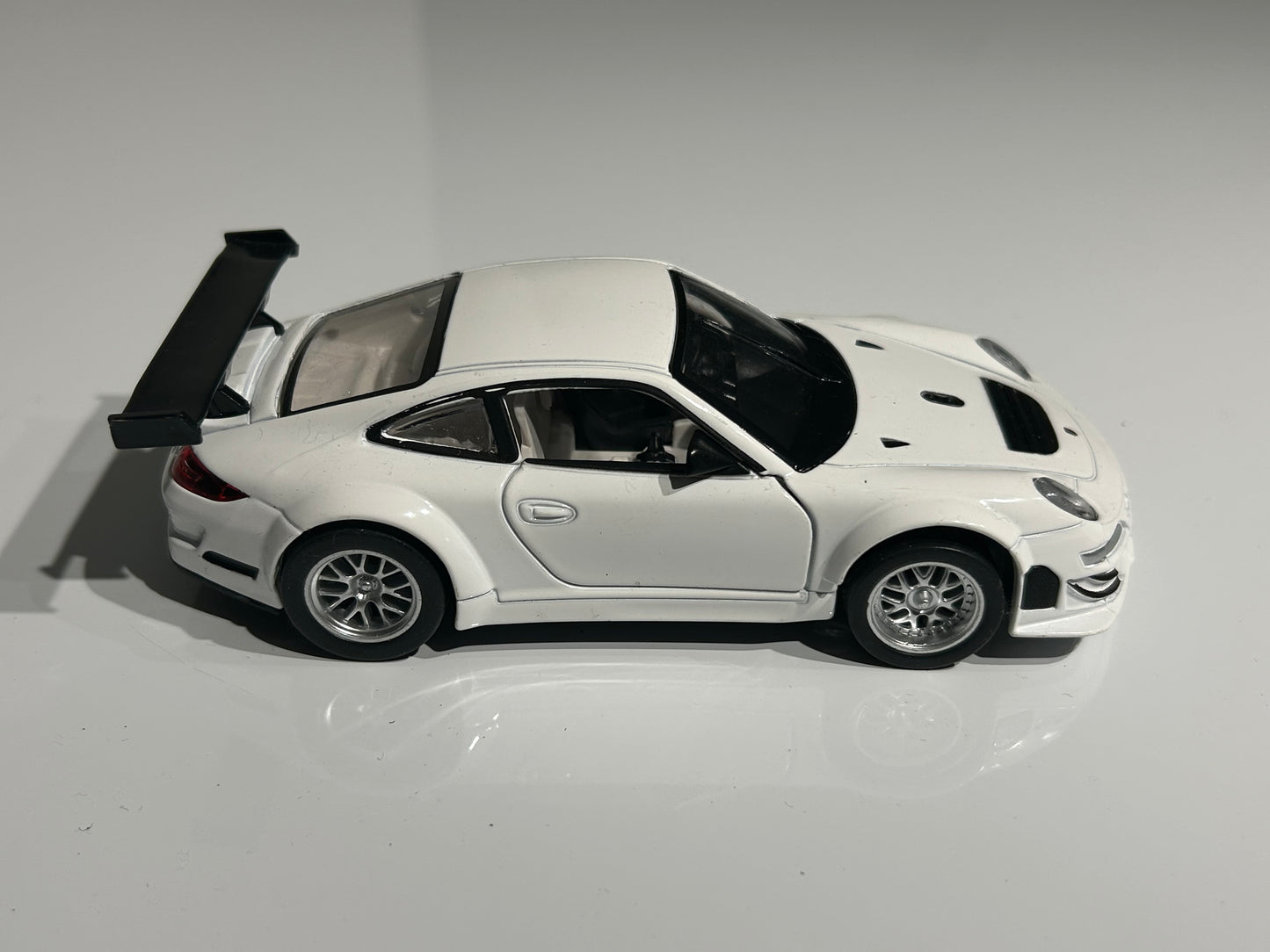 Porsche 911 GT2 RS
