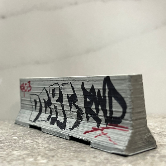 Customizable Jersey Track Graffiti Barrier, 1:25 Scale (set of 3)
